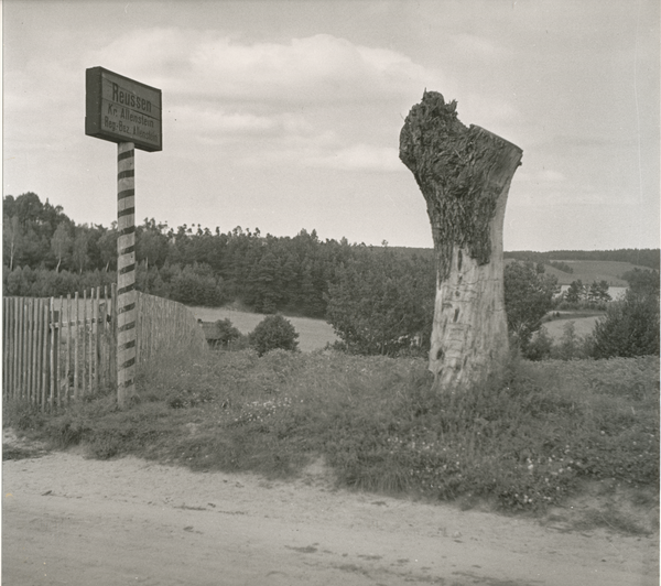 Reußen Kr. Allenstein, Ortseingangsschild