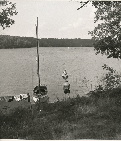 Masuren wo?, Masurischer See mit Paddel- und Segelboot