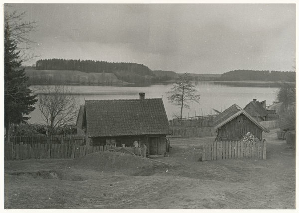 Nikolaiken Kr. Sensburg, Gehöfte am See bei Nikolaiken