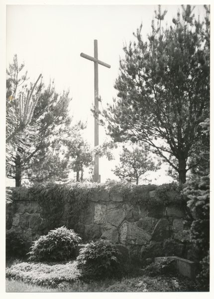 Angerburg ?, Heldenfriedhof, Jägerhöhe am Schwenzaitsee