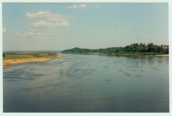 Tilsit, Blick von der Luisenbrücke zum Engelsberg und Schloßberg