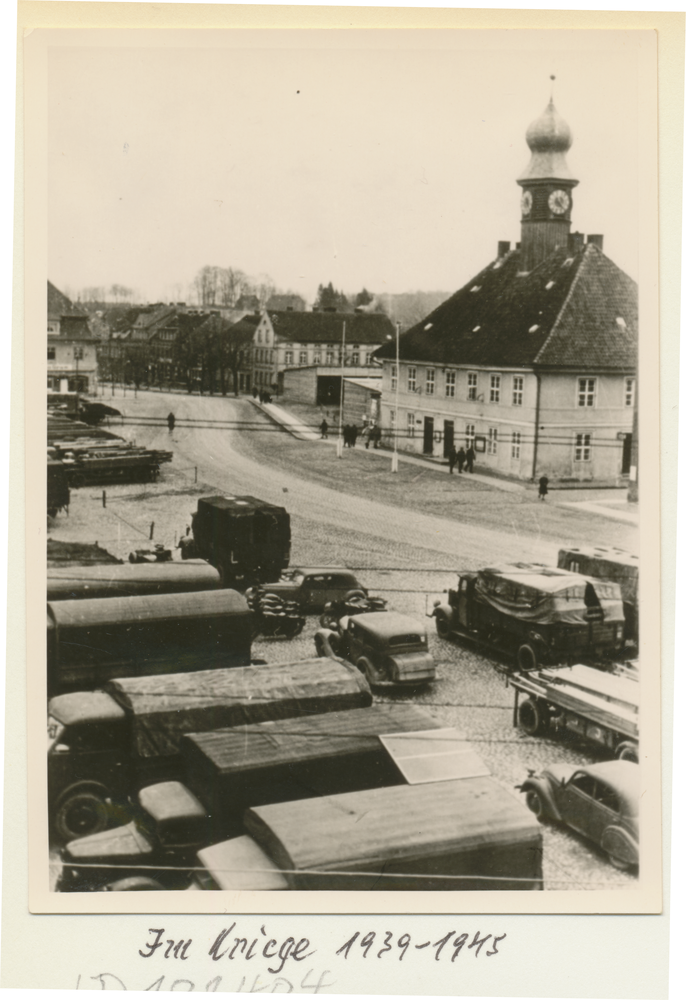 Angerapp, Marktplatz, Rathaus