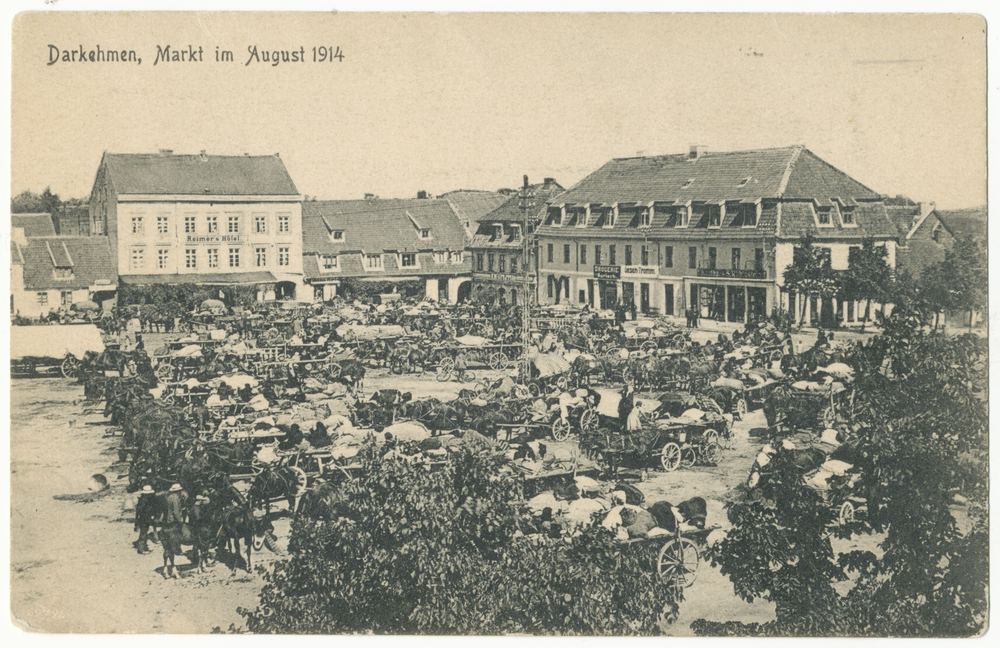 Darkehmen, Markt mit Flüchtlingen