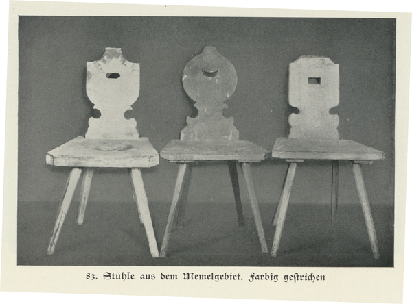 Memelgebiet, Stühle aus der Gegend, Farbig gestrichen