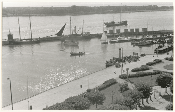 Pillau, Seestadt, Hafen, Blick vom Leuchtturm auf die Hafenmole