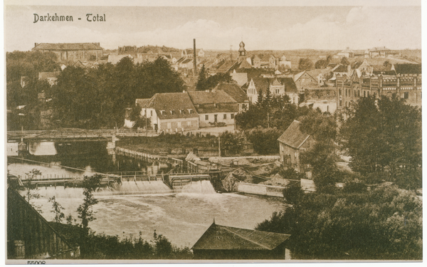 Darkehmen, Ortsansicht mit Brücke, Wasserfall und Mühle