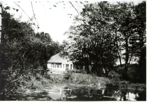 Pohiebels Kr. Bartenstein, Gut, Blick über den Ententeich auf das Gutshaus