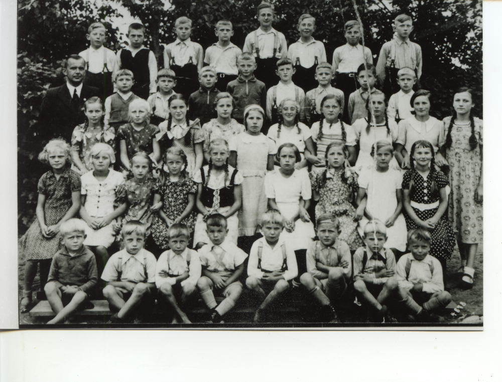 Heyde Kr. Bartenstein, Volksschule, Klassenaufnahme