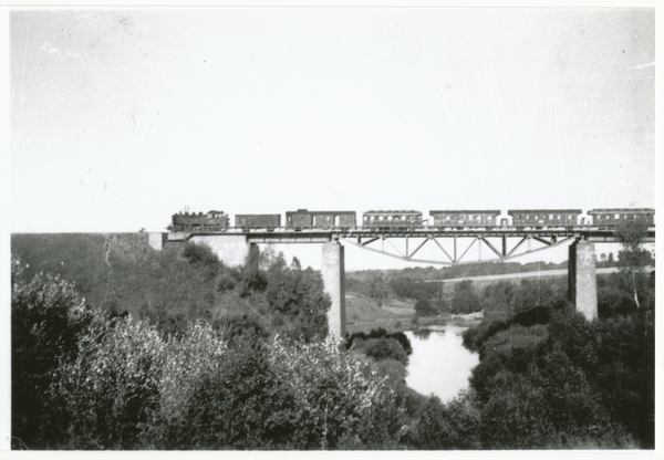 Darkehmen, Eisenbahnbrücke