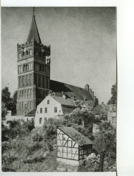 Friedland (Ostpr.), Blick zur ev. Kirche von der St.-Lorenz-Straße aus