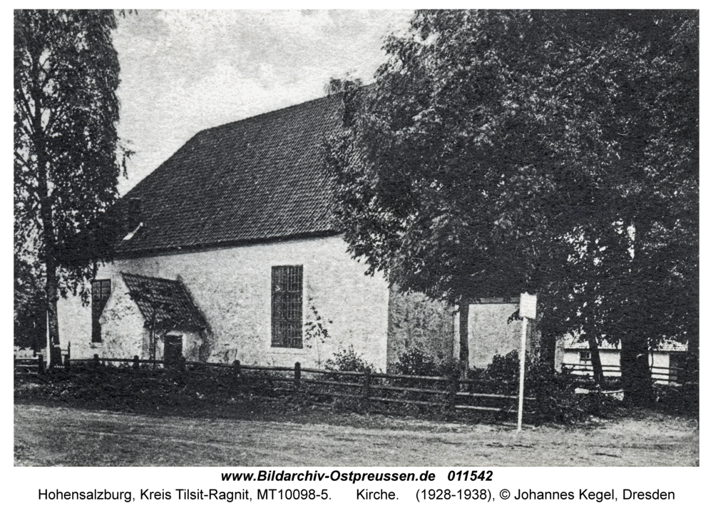 Hohensalzburg, Kirche