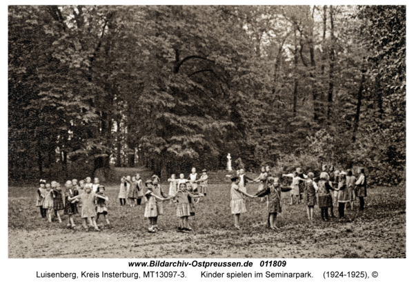 Luisenberg Kr. Insterburg, Kinder spielen im Seminarpark