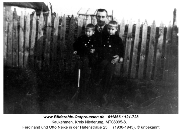 Kuckerneese. Alfred, Ferdinand und Otto Neike in der Hafenstraße 25