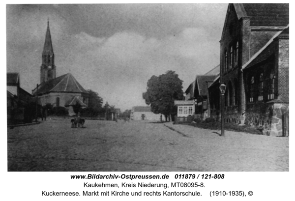 Kuckerneese. Markt mit Kirche und rechts Kantorschule