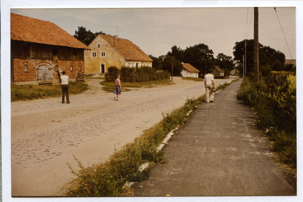 Launau, Ort (Łaniewo), Dorfstraße, zugleich Durchgangsstraße Heilsberg (Lidzbark Warmiński) - Freimarkt (Wolnica)