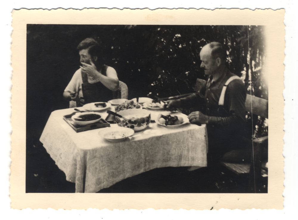 Schenkenhagen, Mittagstisch - Förster Franz Quednau und Ehefrau Maria