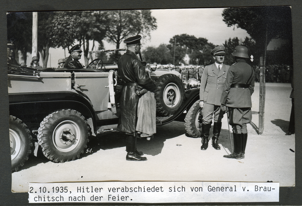 Hohenstein Kr. Osterode, Reichsehrenmal Tannenberg, Überführung von Hindenburgs Sarg in die Gruft