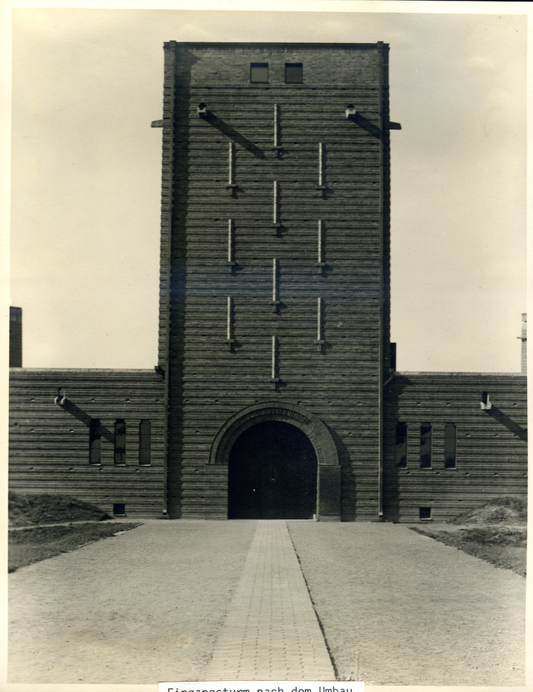 Hohenstein Kr. Osterode, Reichsehrenmal Tannenberg, Eingangsturm nach dem Umbau