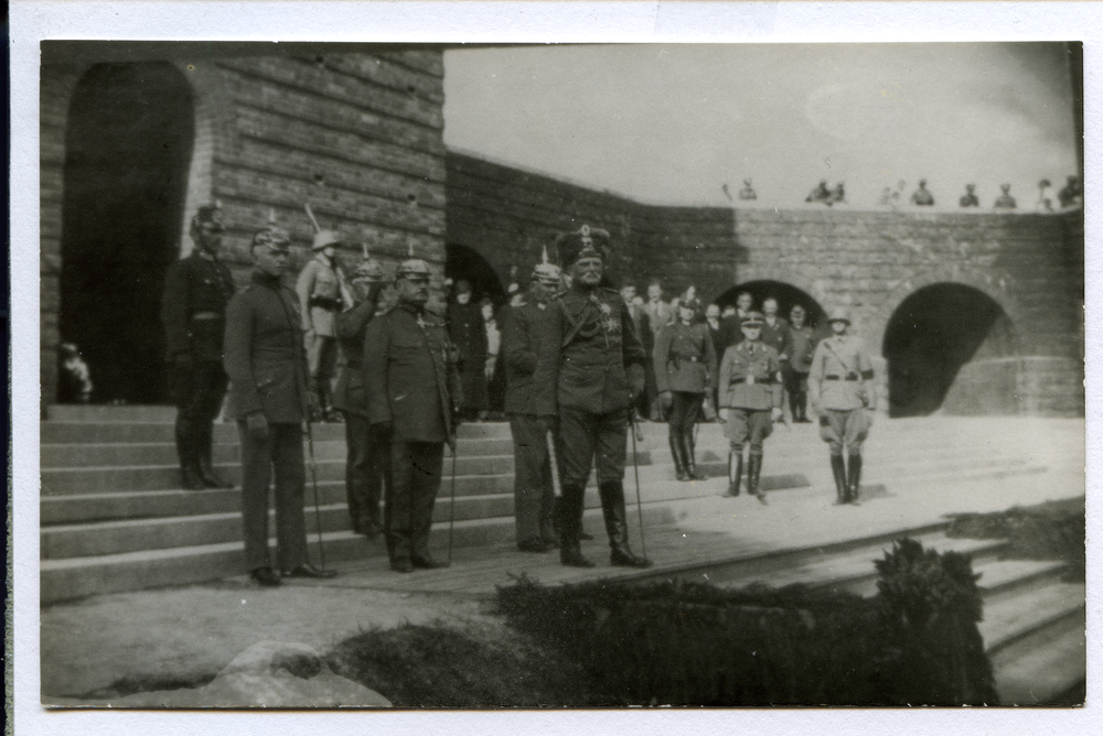 Hohenstein Kr. Osterode, Tannenberg-Nationaldenkmal, Besuch von Mackensens