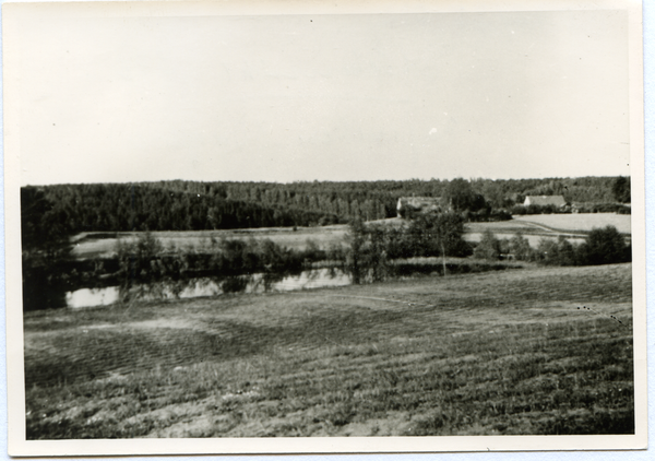 Baginsken,  Blick über den Bürgersee auf Gehöfte