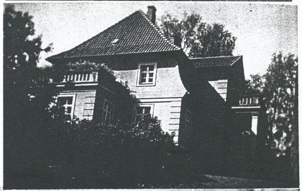 Brindlacken, Gutshaus