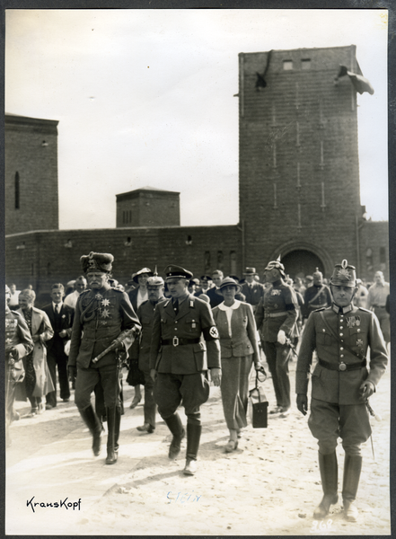 Hohenstein Kr. Osterode, Tannenberg-Nationaldenkmal, Beisetzung Hindenburgs