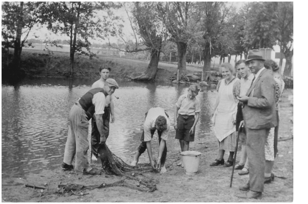 Gawaiten, Gutsteich Ernst Ehleben, Fischfang