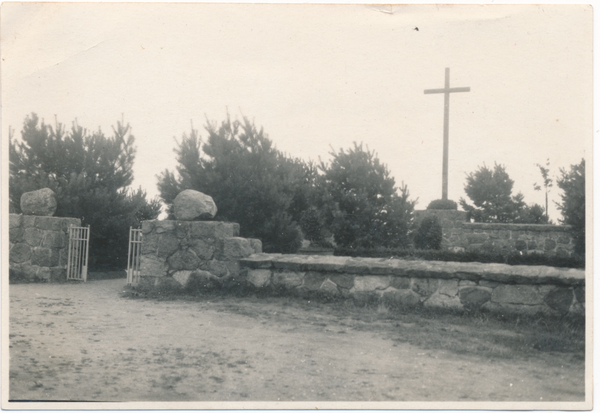 Sarken, Soldatenfriedhof auf der Bunelka Höhe, ??