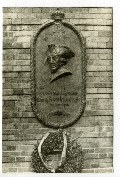 Hohenstein Kr. Osterode, Tannenberg-Nationaldenkmal, Ehrentafel des Grenadierregiments Friedrich der Große