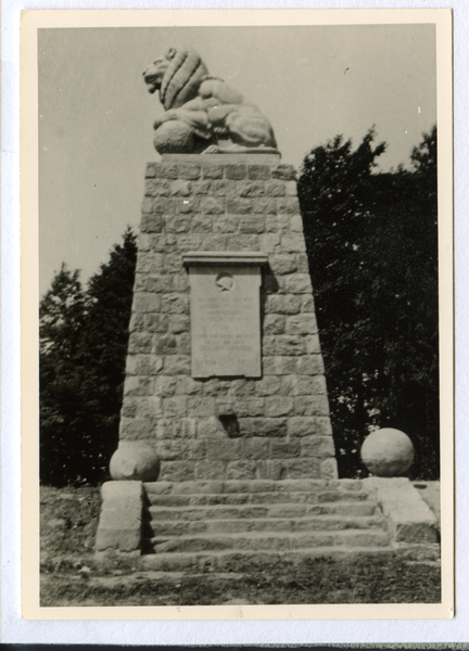 Hohenstein Kr. Osterode, Denkmal für das Hindenburg-Regiment (IR 147) = Löwendenkmal