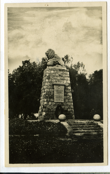 Hohenstein Kr. Osterode, Denkmal für das Hindenburg-Regiment (IR 147) = Löwendenkmal