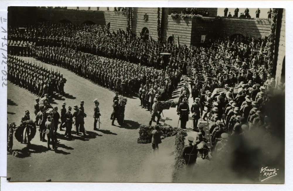 Hohenstein Kr. Osterode, Tannenberg-Nationaldenkmal, Beisetzung Hindenburgs