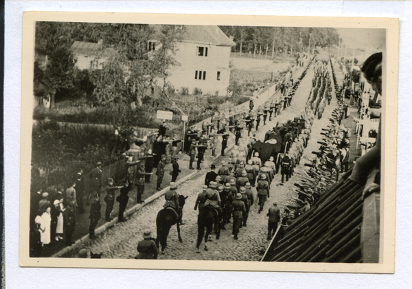 Hohenstein Kr. Osterode,  Überführung von Hindenburgs Sarg zum Tannenberg-Nationaldenkmal