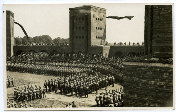 Hohenstein Kr. Osterode, Tannenberg-Nationaldenkmal, Beisetzung Hindenburgs