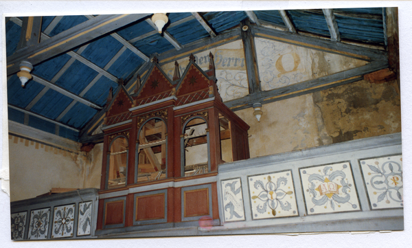 Marienfelde Kr. Osterode (Glaznoty), Ev. Kirche, Orgelempore mit dem leeren Orgelgehäuse