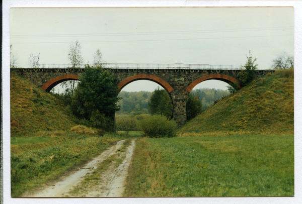 Marienfelde Kr. Osterode (Glaznoty), Eisenbahnbrücke der stillgelegten Strecke Osterode-Gilgenburg