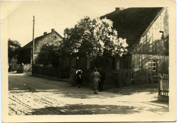 Moldsen, Dorfstraße, Bauernhöfe Tilinski und Krüger