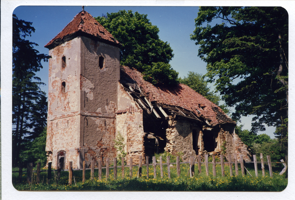 Pötzdorf (Pacółtowo), Ruine der ev. Kirche