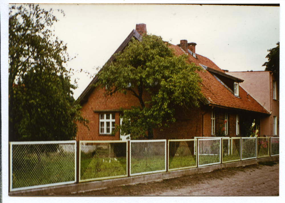 Tafelbude (Kątno), Schule-Giebelansicht