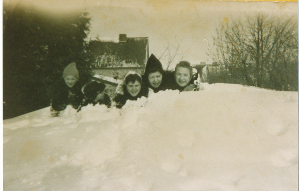 Karpauen, Kinder in Loerzers Garten