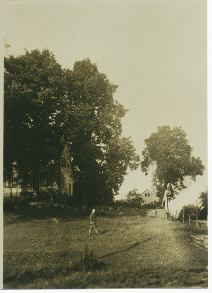 Schönefeld, Gutshaus Sander mit Pferdestall im Hintergrund