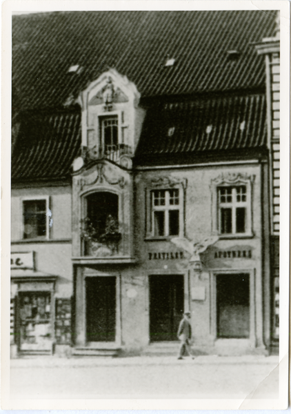 Osterode (Ostpr.), Adler-Apotheke am Markt