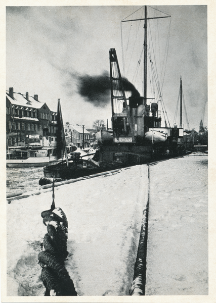 Memel, Hafen, Dampferanlegestelle mit Zollhaus, Winterbild