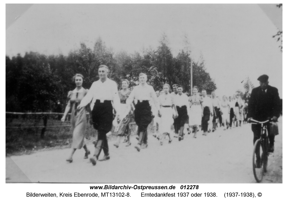Bilderweiten, Erntedankfest 1937 oder 1938