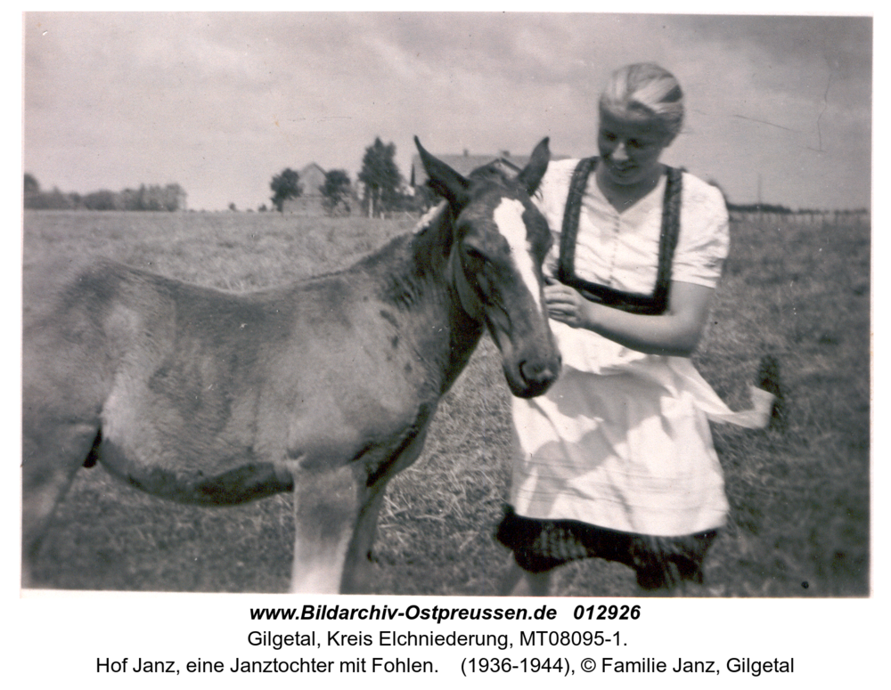 Gilgetal, Hof Janz, eine Janztochter mit Fohlen