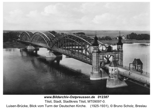 Tilsit, Luisen-Brücke, Blick vom Turm der Deutschen Kirche