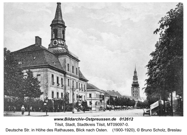 Tilsit, Deutsche Str. in Höhe des Rathauses, Blick nach Osten