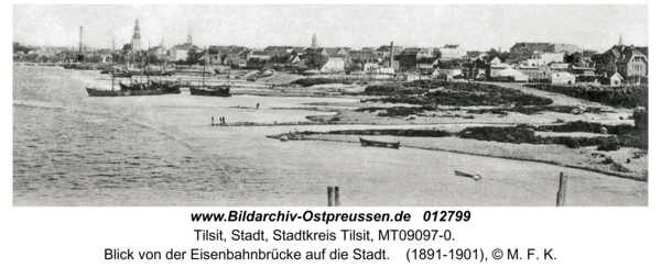 Tilsit, Blick von der Eisenbahnbrücke auf die Stadt