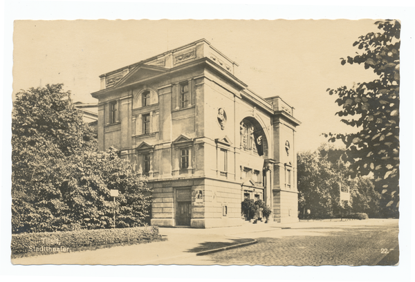 Tilsit, Stadttheater von Südosten