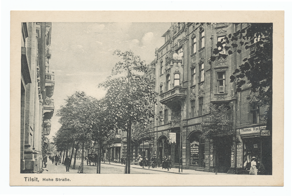 Tilsit, Hohe Str. zwischen Wasserstr. und Kirchenstr., Blick nach Osten